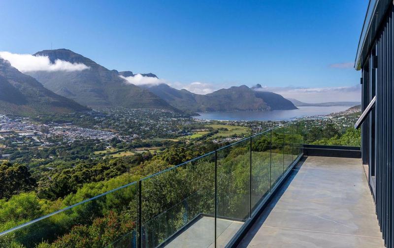 6 Bedroom Property for Sale in Hout Bay Western Cape